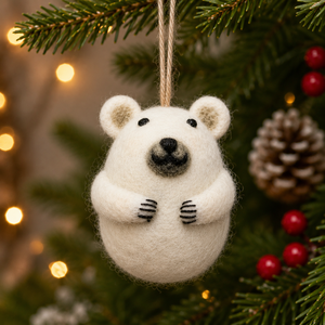 Figura Decorativa de Oso Polar Blanco de Fieltro, Hecho a Mano por Kriti Craft (Modelo PCD3333) - Product Image 1