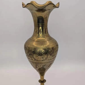 Jarrón Decorativo de Latón Art Deco de Alta Calidad con Diseño Floral Acrílico, Regalo Perfecto, Adorno para el Hogar, Precio Razonable - Product Image 1