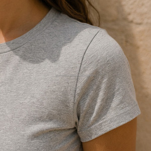 Camiseta Corta Gris para Mujer, Estampado de Conchas Ocean Breeze, Cuello Redondo, Manga Corta, Informal, 100% Algodón, Corte Ajustado, Primavera Verano - Product Image 5