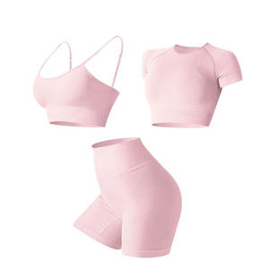 Ensembles de yoga personnalisés en gros pour femmes – Tenues de sport moulantes et très élastiques – Soutiens-gorge de yoga personnalisés de qualité supérieure - Product Image 3