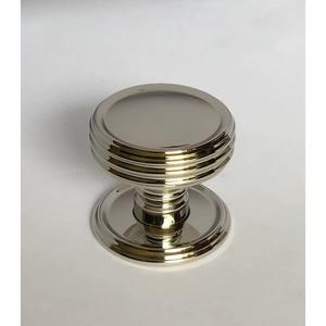 La estructura robusta más vendida garantiza que la manija de la puerta metálica se mantenga firmemente unida a la puerta. - Product Image 6