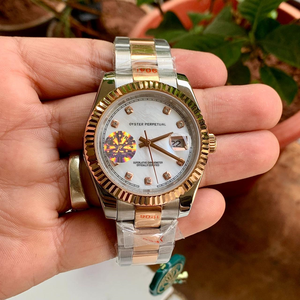 Reloj Mecánico de Lujo Vintage de Dos Tonos, Estilo Hip Hop, Esfera de Nácar, Marcadores de Hora con Diamantes, Bisel Acanalado, Grosor de Caja de 12 mm - Product Image 3