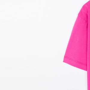 T-shirt décontracté à col rond et manches courtes pour femmes et enfants, rose fuchsia uni, coupe classique, avec logo personnalisé - Product Image 4