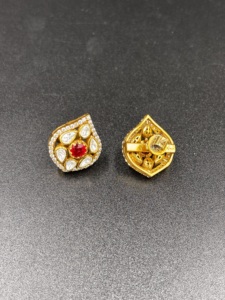 Pendientes de flor chapados en oro con piedra doble roja en el centro y diamantes de corte pera para mujer, joyería de fiesta. - Product Image 4