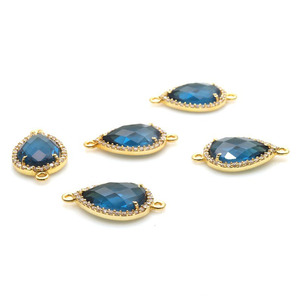 Componente de Joyería: Colgante Conector con Engaste de Oro y Circonitas Cúbicas Pavé, con Topacio Azul Suizo en Forma de Pera de 10x12mm y Doble Anilla - Product Image 5