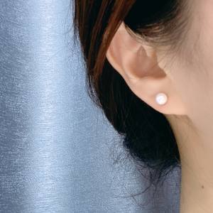 ต่างหูมุกน้ำจืดทรงกลมแบน นูคลีเอท ซิลเวอร์ S925 แสงสีขาวเย็น จูจี้ 2025 - Product Image 4