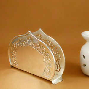 Porta Servilletas de Diseño Único en Metal Dorado con Decoración Islámica, Dispensador de Servilletas con Diseño de Luna y Mezquita para Ramadán Kareem y Eid Mubarak - Product Image 5