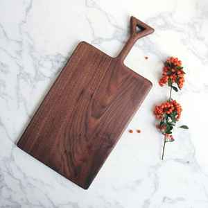 Planche à découper rustique en bambou avec poignée, écologique et durable, pour service gastronomique, découpe et usage décoratif - Product Image 1