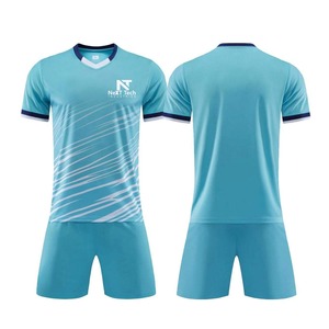 ชุดกีฬาผู้ชายใส่สบาย ชุดฟุตบอล โพลีเอสเตอร์ 100% ชุดฟุตบอลสั่งทำพิเศษสำหรับผู้ชาย - Product Image 1
