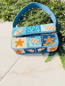 Sac à bandoulière brodé et perlé thème Océan, fait main, motif étoile de mer et coquillage, sac de plage bleu, style bohème, léger - Product Image 2
