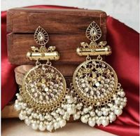 Boucles d'oreilles pendantes en forme de fleur, plaquées or, en alliage, faites à la main, style indien traditionnel, imitation perle, cristal, strass, tendance pour femmes