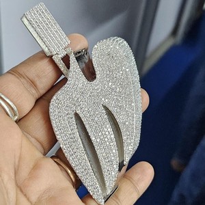 Colgante Iced Out de Plata de Ley 925 con Moissanita VVS de Corte Redondo, Joyería de Lujo Hip Hop Personalizada para Uso Unisex - Product Image 1
