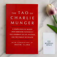El Tao de Charlie Munger de David Clark, libro de bolsillo, éxito de ventas para adultos - Product Image 3