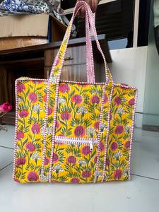 Bolso de Mano Acolchado de Algodón Verde Floral, Estilo Boho, Hecho a Mano, para Compras, Reutilizable, para el Mercado, Primavera, Color Personalizado - Product Image 2