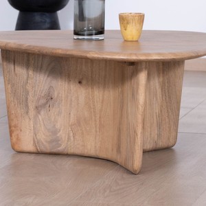 Mesa de centro Vandana Golden Line en madera maciza de mango con un diseño limpio y orgánico - Product Image 6