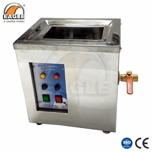 Nettoyeur à ultrasons carré en acier Eagle de 9 litres (avec panier intérieur (Jali) et couvercle supérieur) 300 watts pour le nettoyage de bijoux - Product Image 2