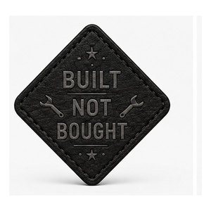 Nouveaux arrivages : Écussons en cuir personnalisés, étiquettes à logo embossé de qualité supérieure, accessoires vestimentaires personnalisés pour la vente en gros. - Product Image 1