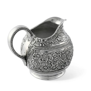Carafe ronde gravée en forme de pot, élégant objet cadeau pour la décoration de la maison, de la table à manger et les occasions spéciales, vente en gros depuis l'Inde - Product Image 3