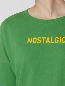 Sudadera Verde de Cuello Redondo para Mujer con Estampado de Letras, Corte Regular, Manga Larga, Tejido de Algodón, Estilo Casual - Product Image 5