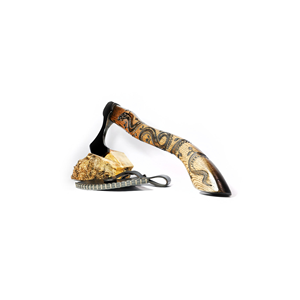 Hache de Bûcheron en Acier Carbone de Haute Qualité Prime Crafts International, Manche en Bois Personnalisé, pour Camping et Bushcraft en Extérieur - Product Image 1