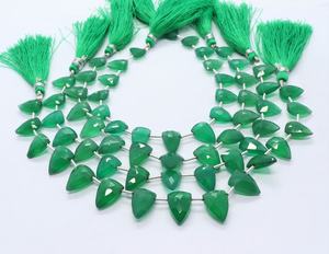 Perles d'onyx vert naturel facettées en forme de nœud 8x12-9x13 MM, perles de pierres précieuses d'onyx triangulaires 8 pouces, perles d'onyx vert pour bijoux - Product Image 5