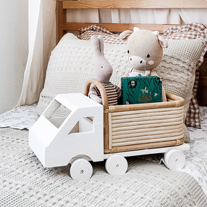 Camion jouet en rotin fait main, jouets éducatifs pour tout-petits, prix le plus bas en vente, camions de transport faits à la main - Product Image 3
