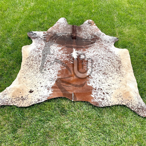 UNBRIDLEDS INDUSTRY Nueva Tendencia Alfombras de Cuero de Piel de Vaca en Oferta para Sala de Estar, Alfombras Grandes Tradicionales Personalizables en Tamaño y Color - Product Image 5