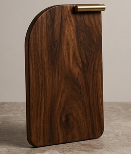 Planche de service en bois de manguier arrondie de luxe, planche à découper moderne à bords incurvés avec poignée en laiton, décoration de cuisine - Product Image 5