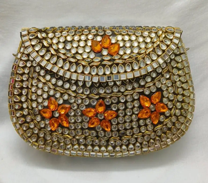 Hermoso Bolso de Mano Metálico con Mosaico Kundan para Bodas, con Bordado Intrincado de Cuentas de Piedra, Regalo para Mujeres y Niñas - Product Image 1