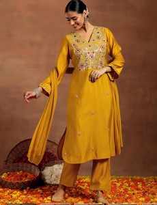 Ensemble Salwar Kameez traditionnel KV pour femme, brodé, réversible, séchage rapide, infroissable, en rayonne et soie, avec pantalon et dupatta - Product Image 4