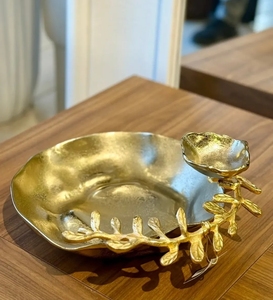 Bol de service alimentaire en aluminium poli, feuille d'or, décoratif, personnalisé avec logo, certifié CE, écologique, de luxe moderne, en stock pour les fêtes - Product Image 1