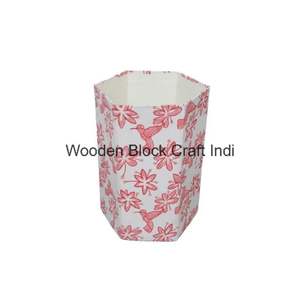 Poubelle décorative ouverte faite à la main en carton PP imprimé au bloc, avec enveloppe en tissu 100 % coton. - Product Image 2