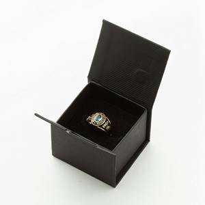 Anillo de Graduación Personalizado Chapado en Oro Amarillo para Mujer, con Piedra Ovalada, para Escuela Secundaria o Universidad - Product Image 3