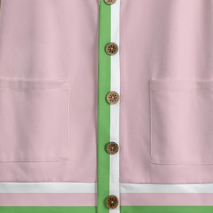 Cárdigan de punto de lana con cuello en V, color rosa salmón y verde manzana, para invierno, informal, con botones frontales y detalles de rayas, estilo hermandad. - Product Image 5