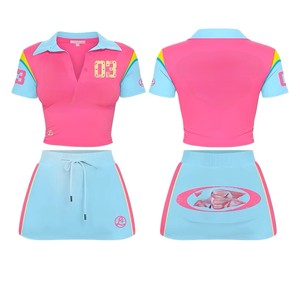 ชุดเซ็ตโปโลผู้หญิงแบบใหม่ปี 2026 ดีไซน์ตัดต่อสีพื้น แขนกุด เสื้อยืด กระโปรงสั้นระดับเข่า ชุด 2 ชิ้น แฟชั่นฤดูร้อน สไตล์สตรีทแวร์ - Product Image 1