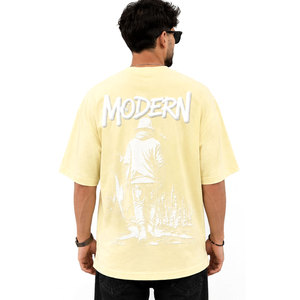 Camiseta informal con estampado en relieve para hombre, cómoda camiseta de algodón con un elegante diseño de estampado en relieve para uso diario. - Product Image 2