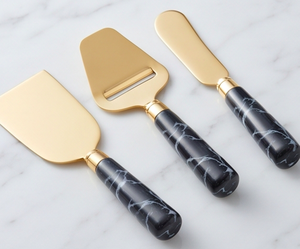 Juego de Cuchillos para Queso Dorados de 3 Piezas, Hoja de Acero Inoxidable, Mango de Mármol Negro, Herramientas para Untar y Servir Mantequilla - Product Image 3