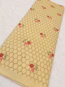 Tissu brodé personnalisé en dentelle imprimée africaine pour la confection de robes de créateurs et les acheteurs de vêtements d'exportation - Product Image 6