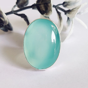 Anillo de Compromiso o Boda Bohemio Hecho a Mano en Plata de Ley 925 con Calcedonia Acuática de Corte Ovalado para Mujer - Product Image 2