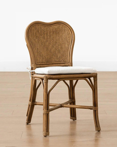 La Elegancia del Lujo se Une a la Naturaleza en Esta Silla de Ratán Hecha a Mano para Espacios Modernos - Product Image 1