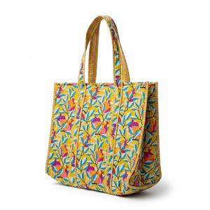 Sac fourre-tout matelassé en coton léger et écologique EcoDari, imprimé indien, motif floral tropical jaune et vert, idéal pour le shopping - Product Image 1