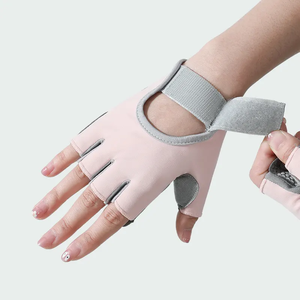 Gants de sport pour femmes, personnalisés, antidérapants, en caoutchouc rose, demi-doigts, pour entraînement, fitness, musculation, gym - Product Image 2