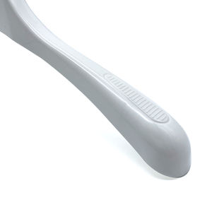 Perchas de Plástico Translúcidas Negras de Alta Calidad para Trajes, Venta al Por Mayor para Exportación, con Logotipo Impreso - Product Image 5