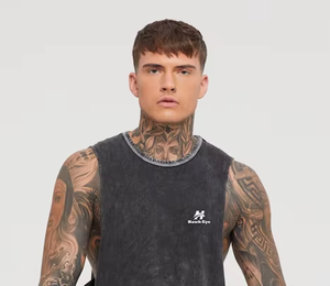 เสื้อกล้ามถักผ้าฝ้ายคอโอเวอร์ไซส์สำหรับผู้ชาย แบรนด์ฮอว์คอาย สไตล์ลำลอง ล้างสีเรียบๆ พร้อมโลโก้ด้านหน้า - Product Image 2