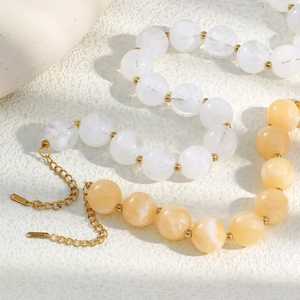 Collier pour femme en résine écologique, artisanal, de luxe, dernier cri, thème ange, finition polie, perles élégantes, qualité supérieure - Product Image 4