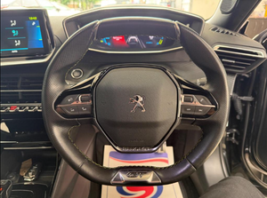 <span class=keywords><strong>Peugeot</strong></span> <span class=keywords><strong>E</strong></span>-<span class=keywords><strong>2008</strong></span> d'occasion <span class=keywords><strong>2023</strong></span>, noir, 50 kWh, GT Premium, automatique, 5 portes, boîte de vitesses automatique, conduite à gauche, sièges, caméra de recul, propulsion arrière, SUV - Product Image 4