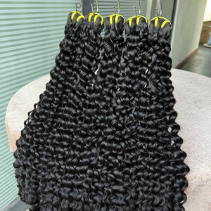 Lujosas extensiones de cabello rizado humano con sensación sedosa llena de cuerpo y brillo Ideal para mejorar tus rizos naturales - Product Image 3