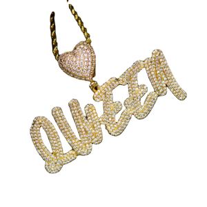 Collar con Colgante de Nombre Donna con Incrustaciones de Diamantes en Forma de Corazón, Acabado Dorado, Joyería de Lujo Estilo Hip Hop con Moissanita - Product Image 3