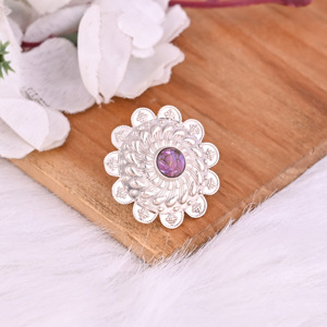 แหวนลายดอกไม้ประดับพลอยเทอร์ควอยซ์สีม่วงธรรมชาติ |   เงินแท้ 925 - Product Image 3