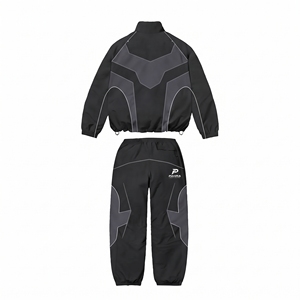 Conjunto de Chaqueta y Pantalones Cortavientos de Nailon y Poliéster Unisex con Logotipo Personalizado, Traje Impermeable Transpirable con Cinta Reflectante para Exteriores OEM - Product Image 4